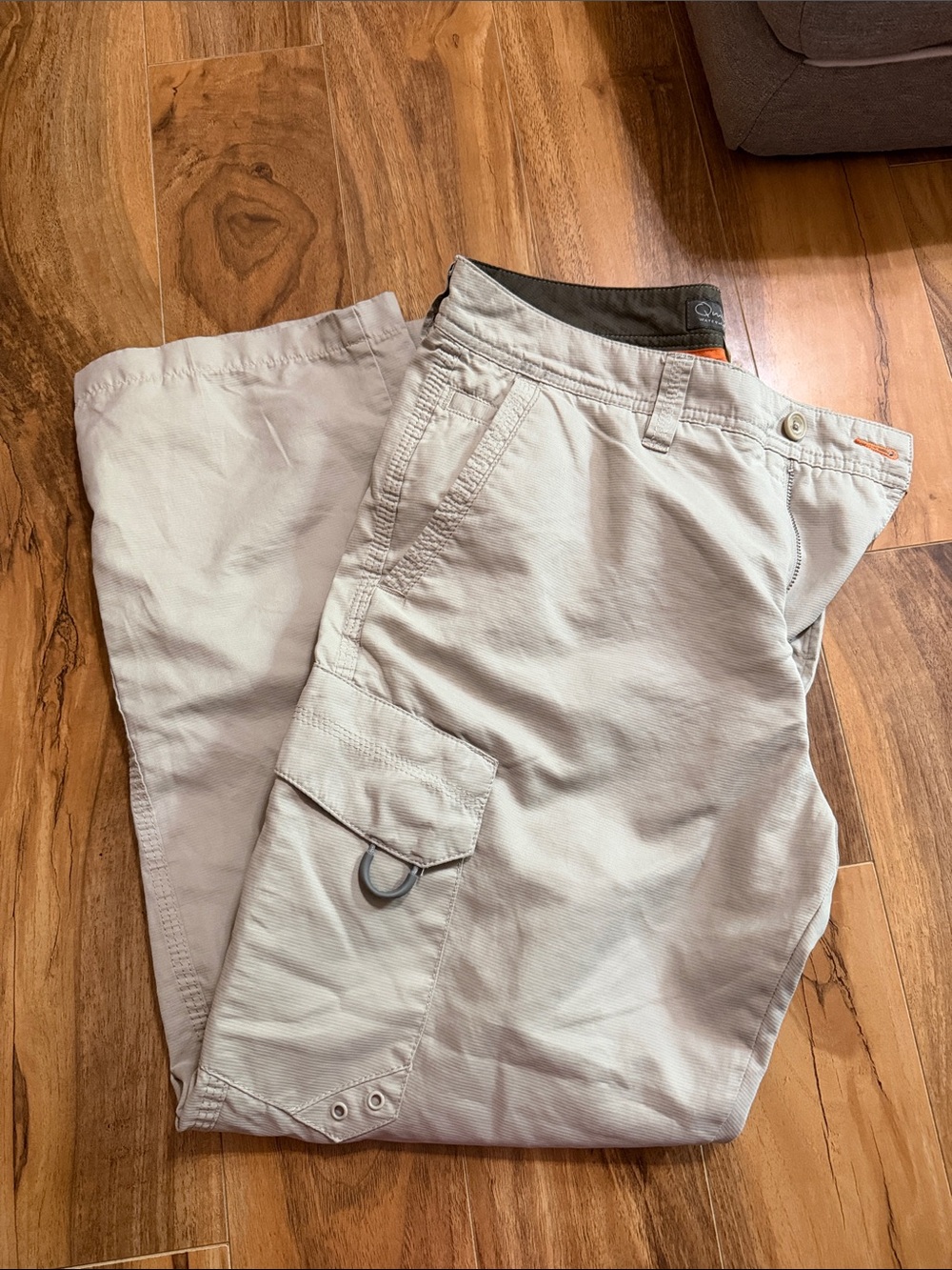 Quiksilver Men's Beige Cargo Pants with D-Ring Pocket size 32